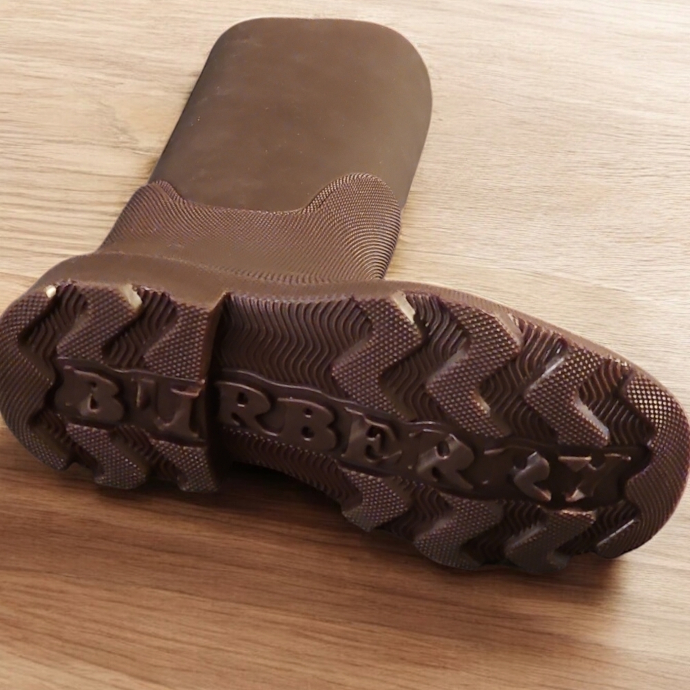 Women's Black Boots - Picture 8 of 13